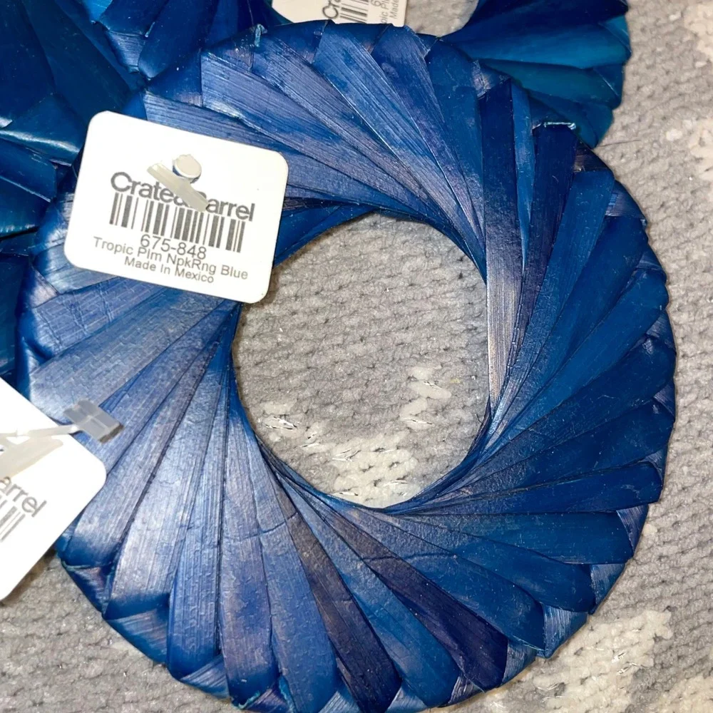 Crate & Barrel Napkin Rings Tropic Palm NpkRng Blue Set of 6 Handmade raffia NEW